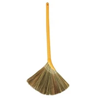 Cây chổi của Tisha 🧹