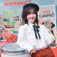 Hoàng Thúy Hậu" Hậu Hoàng"