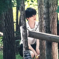 Trương Hàm Thụy.