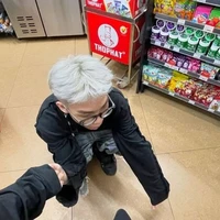 hệ thống răng sứt