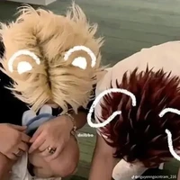 con t/g hơi bị khùng điên