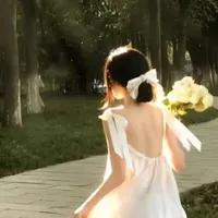 hoàng kim thùy( mẹ của duy)