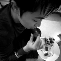 Nguyễn Xuân Bách .