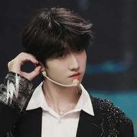 Đồng Vũ Khôn_Y¹