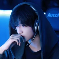 Kim Song Tử_E