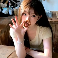 mẹ anh