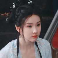 Văn Tiêu — Thần nữ