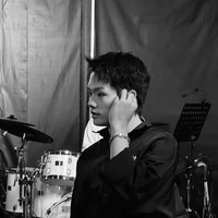 Bùi Trường Linh .