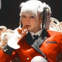 Kirari Momobami