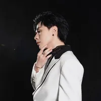 Lê Quang Hùng (Phone)