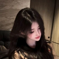 TRẦN NGUYỄN Y VÂN