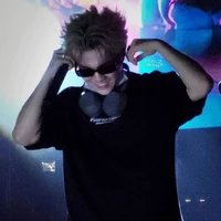 Hoàng Đức Duy(Hòa Bình)