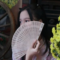 Thỏ || Tác giả