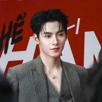 Huỳnh Hoàng Hùng - Hùng Huỳnh