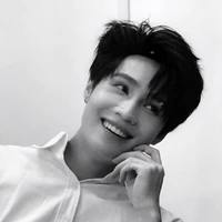 𝙇𝙚𝙌𝙪𝙖𝙣𝙜𝙃𝙪𝙮