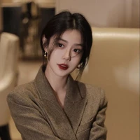 Mẹ cô