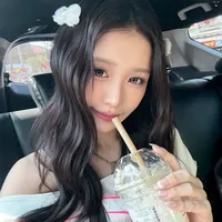 Nhỏ t/g mê Han Sara