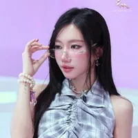 Khương Hoàn My-Orange