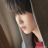 Tả Kỳ Hàm [ cậu ]
