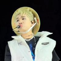 Hoàng Đức Duy ( Captain boy lúc bé )