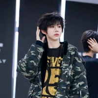 陈奕恒-Trần Dịch Hằng_hắn