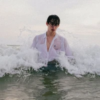 Est-Thợ lặn