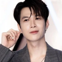 Bùi anh tú( anh tú atus)