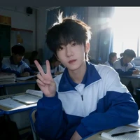 Dương Bác Văn . gã .