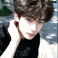 Nguyễn Hoàng Lộc(gấu)