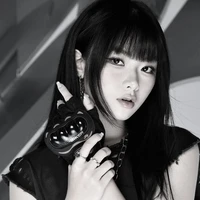 𝐀́𝐧𝐡 𝐬𝐚́𝐧𝐠 𝐚𝐳𝐚