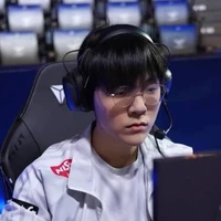 Park JinSeong-Teddy