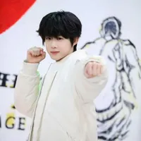 Trần dịch hằng-em