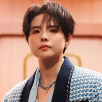 Vũ Cát Tường (34 tuổi)