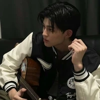 Pond Naravit(Lúc còn HS)