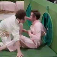 Nhà Sữa Đậu (🦈🦄)