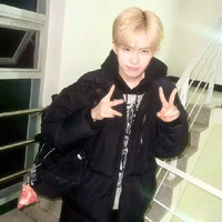 PHAN ĐỨC NHẬT HOÀNG(DILLAN)