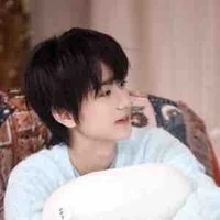 Lý Dục Đông(cậu)