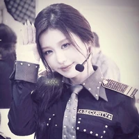 Han Sara - Cô