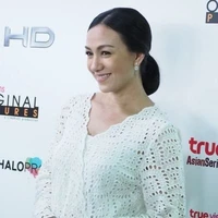 Mea Koy ( Mẹ nàng)