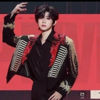 Tr Dịch Hằng_hắn