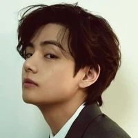 Kim Taehyung (V/Ba Nàng)