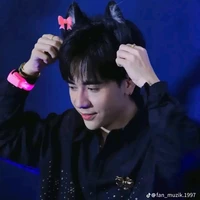 Lê Quang Hùng-Phone