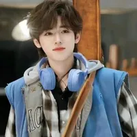 Tống Á Hiên (2004)