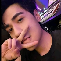 Lê Quang Hùng//thiếu gia Lê//