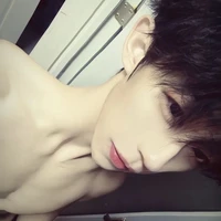 Vương Hoàng Long (bff nu9 )