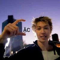 Chưa thấy gái đẹp bao giờ hả?:>