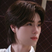 Phuwin Tang ( cậu )