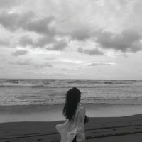 Anh Di <Cô Bạn Bàn Bên>