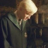draco Malfoy "bóng mượt"