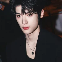 Trương Tuấn Hào ( anh năm ).